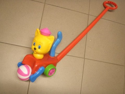 Pchacz KOT Z PIŁKĄ 34067 Pchacz KOT Z PIŁKĄ 34067
