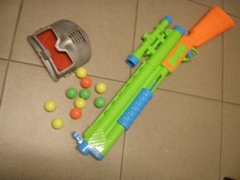 Pistolet na kulki plastikowe + maska 398-1 Pistolet na kulki plastikowe + maska 398-1