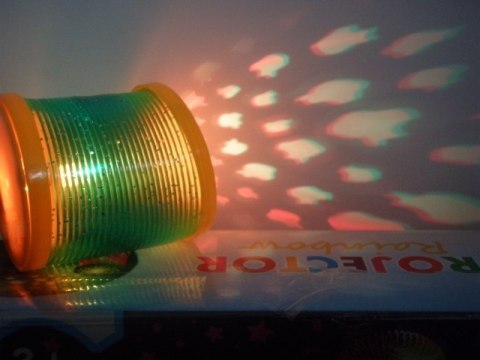 Sprężynka tęczowa z projektorem led 20 szt Sprężynka tęczowa z projektorem led 20 szt