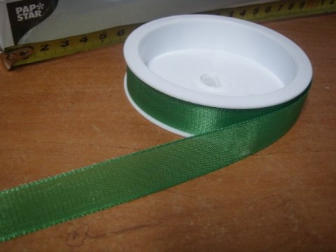 Wstążka 15szt zielona 4m x 1,5cm 90419 Wstążka 15szt zielona 4m x 1,5cm 90419