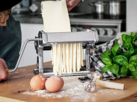 MASZYNKA 5 W 1 DO CIASTA, MAKARONU, RAVIOLI i PIEROGÓW KiNGHOFF KH-3113-b MASZYNKA 5 W 1 DO CIASTA, MAKARONU, RAVIOLI i PIEROGÓW KiNGHOFF KH-3113-b