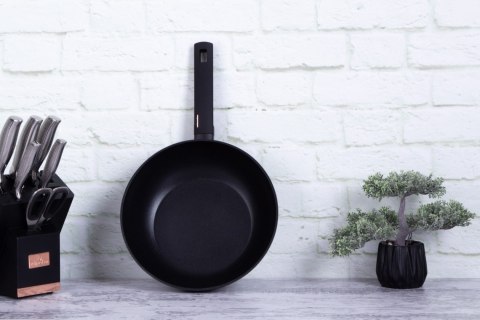 WOK PATELNIA GŁĘBOKA Z POWŁOKĄ TYTANOWĄ 28CM BERLINGER HAUS MONACO BH-7091 WOK PATELNIA GŁĘBOKA Z POWŁOKĄ TYTANOWĄ 28CM BERLINGER HAUS MONACO BH-7091