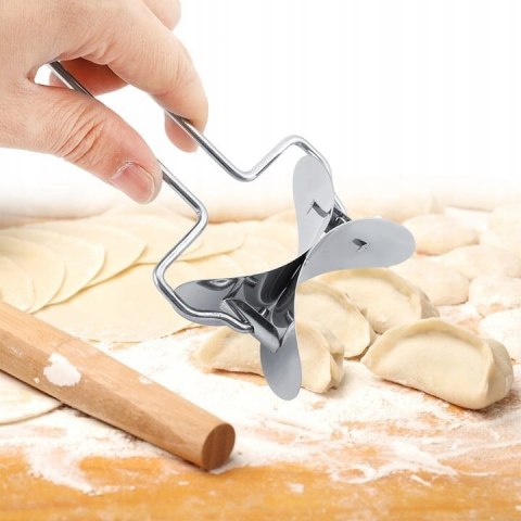 WYKRAWACZ DO CIASTA NA PIEROGI 10CM KINGHOFF KH-1619 WYKRAWACZ DO CIASTA NA PIEROGI 10CM KINGHOFF KH-1619