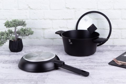 ZESTAW GARNEK Z PATELNIĄ 24CM Z POWŁOKĄ TYTANOWĄ 4-ELE BERLINGER HAUS MONACO BH-7098 ZESTAW GARNEK Z PATELNIĄ 24CM Z POWŁOKĄ TYTANOWĄ 4-ELE BERLINGER HAUS MONACO BH-7098