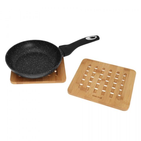 ZESTAW KWADRATOWYCH PODSTAWEK Z BAMBUSA 20cm KiNGHOFF KH-1216 ZESTAW KWADRATOWYCH PODSTAWEK Z BAMBUSA 20cm KiNGHOFF KH-1216