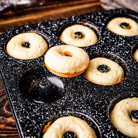 FORMA DO PIECZENIA 6 MUFFINÓW BABECZEK Z POWŁOKĄ NIEPRZYWIERALNĄ KLAUSBERG KB-7840 FORMA DO PIECZENIA 6 MUFFINÓW BABECZEK Z POWŁOKĄ NIEPRZYWIERALNĄ KLAUSBERG KB-7840