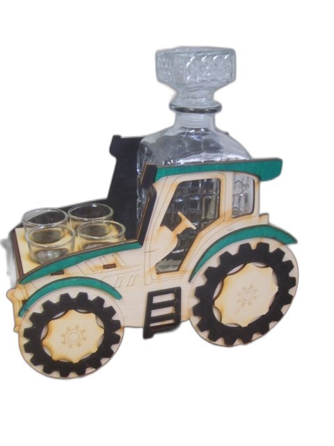Karafka + 6 kieliszków TRAKTOR 40 urodziny Karafka + 6 kieliszków TRAKTOR 40 urodziny