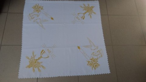 Bieżnik 70x70 KOMUNIA Bieżnik 70x70 KOMUNIA
