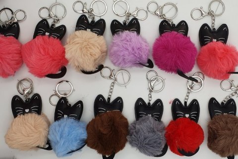 Brelok 12szt pompon KOTEK Brelok 12szt pompon KOTEK