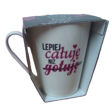 Kubek ceram. GLAMOUR LEPIEJ CAŁUJĘ NIŻ GOTUJĘ Kubek ceram. GLAMOUR LEPIEJ CAŁUJĘ NIŻ GOTUJĘ