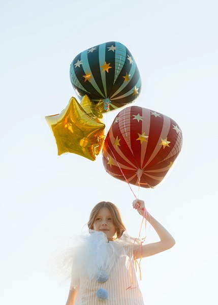 Balon foliowy, okrągły, kula, Piłka w gwiazdki, 75 cm, czerwony Partydeco Balon foliowy, okrągły, kula, Piłka w gwiazdki, 75 cm, czerwony Partydeco