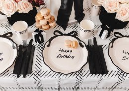 Talerzyki papierowe „Happy Birthday