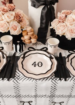 Talerzyki papierowe ''Hello 40'' czterdziestka, 18 cm, 6szt Partydeco