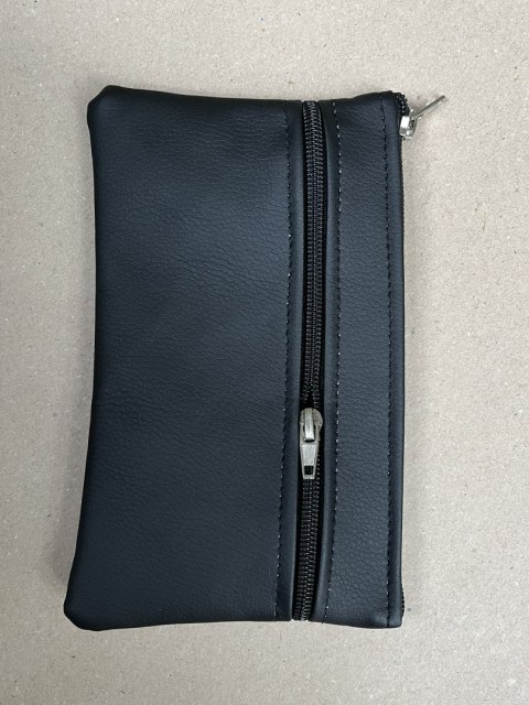 Etui saszetka czarna skórzana 6.1 20x12cm Etui saszetka czarna skórzana 6.1 20x12cm