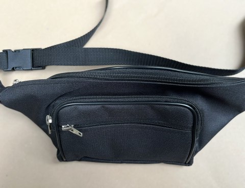 Saszetka nerka 40cm 4.2 czarna materiałowa Saszetka nerka 40cm 4.2 czarna materiałowa