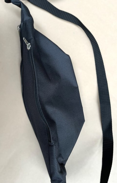 Saszetka nerka 40cm 4.2 czarna materiałowa Saszetka nerka 40cm 4.2 czarna materiałowa
