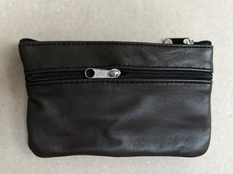 Etui na klucze drobne 12x9cm brązowe matowe skórzane 9.4 Etui na klucze drobne 12x9cm brązowe matowe skórzane 9.4