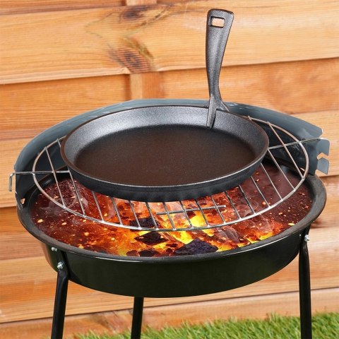 Żeliwna Patelnia do Smażenia Grillowania z Deską do Serwowania VILDE 22 cm Żeliwna Patelnia do Smażenia Grillowania z Deską do Serwowania VILDE 22 cm