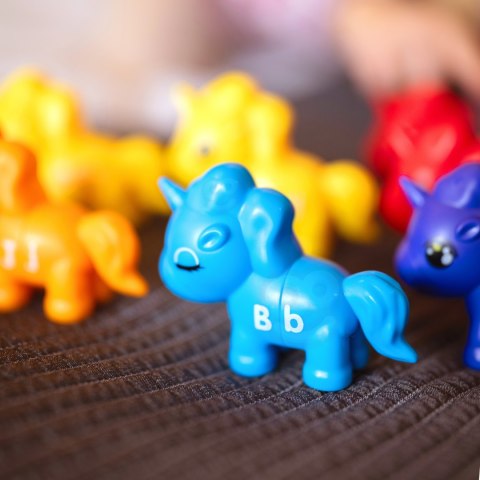 WOOPIE Figurki Montessori Zestaw Edukacyjny Jednorożce do Składania "Dopasuj Literki" 13 el. WOOPIE Figurki Montessori Zestaw Edukacyjny Jednorożce do Składania "Dopasuj Literki" 13 el.