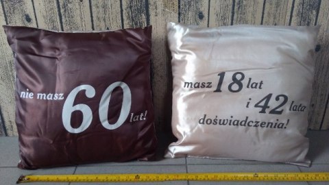 Poduszka obustronna 40x40 URODZINY 60-tka Poduszka obustronna 40x40 URODZINY 60-tka