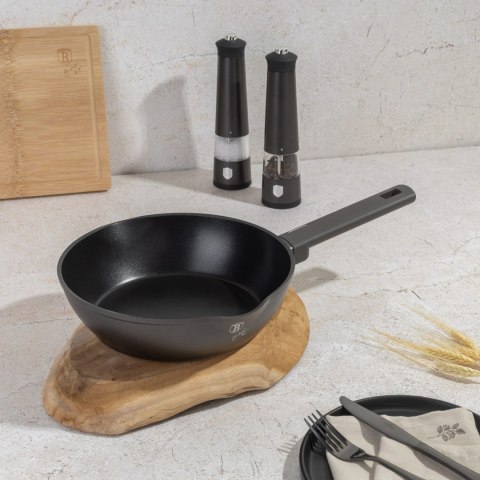 PATELNIA GŁĘBOKA Z POWŁOKĄ TYTANOWĄ 24CM BERLINGER HAUS ANTRACIT BH-8120 PATELNIA GŁĘBOKA Z POWŁOKĄ TYTANOWĄ 24CM BERLINGER HAUS ANTRACIT BH-8120