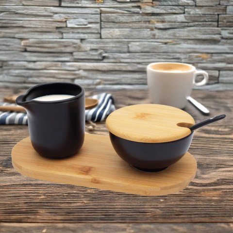ZESTAW CERAMICZNA CUKIERNICZKA I MLECZNIK NA BAMBUSOWEJ PODSTAWCE BRUNBESTE BB-4503 ZESTAW CERAMICZNA CUKIERNICZKA I MLECZNIK NA BAMBUSOWEJ PODSTAWCE BRUNBESTE BB-4503