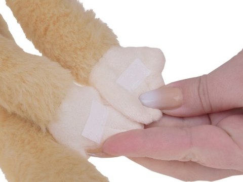 Masotka małpka wisząca beżowa z rzepami 45cm ZA5657 Masotka małpka wisząca beżowa z rzepami 45cm ZA5657