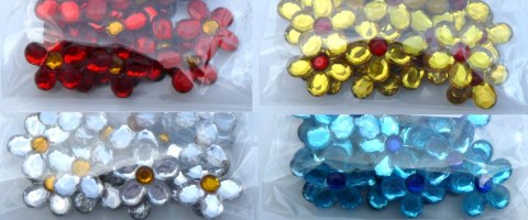 Kwiatek na przylepiec 20szt. CYRKONIE | GMG61143 Kwiatek na przylepiec 20szt. CYRKONIE | GMG61143