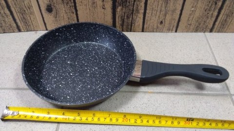 Patelnia aluminiowa 20cm CRISPY NATURAL NEW Patelnia aluminiowa 20cm CRISPY NATURAL NEW