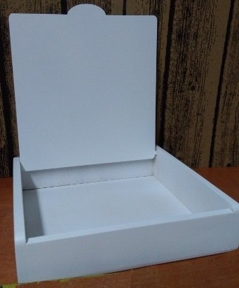 Pudełko białe DZIADEK 21 x 21 x 5,5 cm Pudełko białe DZIADEK 21 x 21 x 5,5 cm