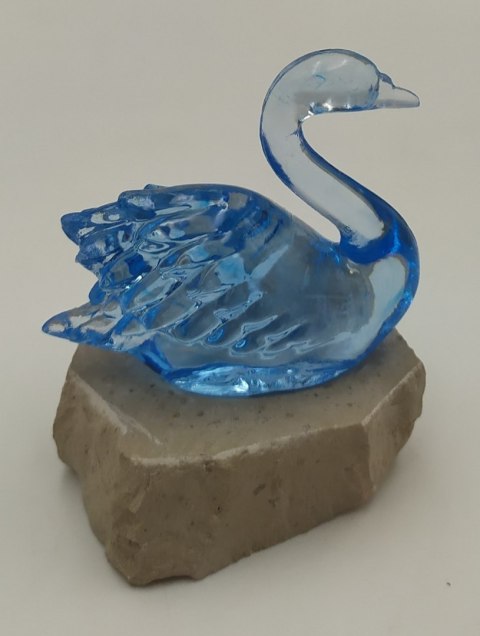 Łabędź figurka mała 6cm wysokści Łabędź figurka mała 6cm wysokści