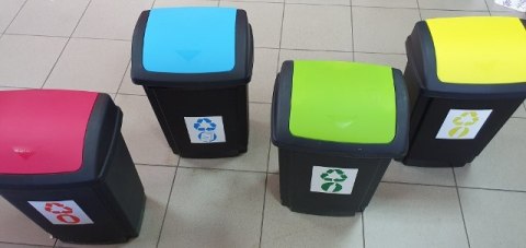 Kosz uchylny do segregacji śmieci 25l zielony | 1341 Kosz uchylny do segregacji śmieci 25l zielony | 1341