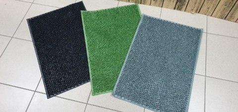 Wycieraczka gumowa TRAWKA 40 x 60 cm zielona Wycieraczka gumowa TRAWKA 40 x 60 cm zielona