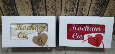 Ręcznik w pudełku 50X100 KOCHAM CIĘ Ręcznik w pudełku 50X100 KOCHAM CIĘ