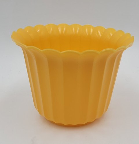 Osłonka /doniczka MUSZELKA 9cm ŻÓŁTA 20szt Osłonka /doniczka MUSZELKA 9cm ŻÓŁTA 20szt