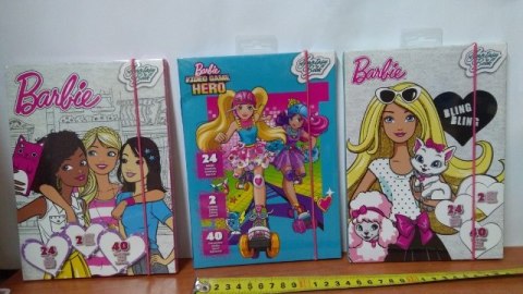 Szablon 2szt,szkicownik 40szt,naklejki 24szt BARBIE Szablon 2szt,szkicownik 40szt,naklejki 24szt BARBIE