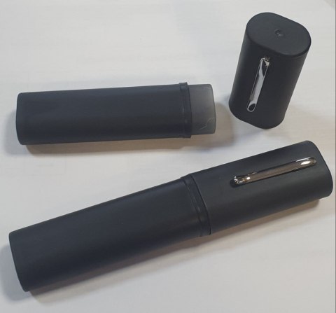 Etui pojemnik plastikowy na długopisy 14 x 2,5 cm - 10 szt. Etui pojemnik plastikowy na długopisy 14 x 2,5 cm - 10 szt.