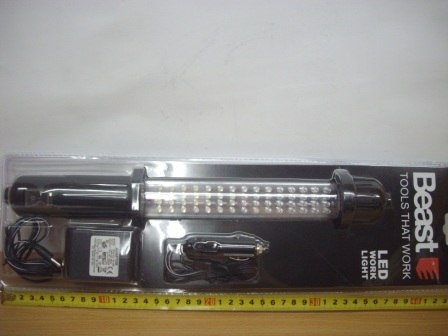 Świetlówka garażowa 60 led /akumulator /12V 812210 Świetlówka garażowa 60 led /akumulator /12V 812210