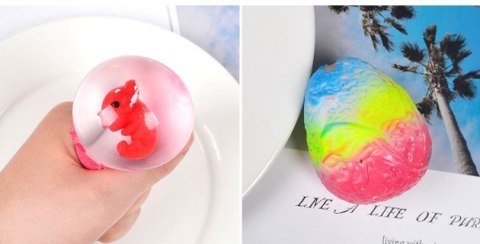 Gniotek JAJKO DINOZAURA tęczowe 6x5 cm 12szt. | NT6224 Gniotek JAJKO DINOZAURA tęczowe 6x5 cm 12szt. | NT6224