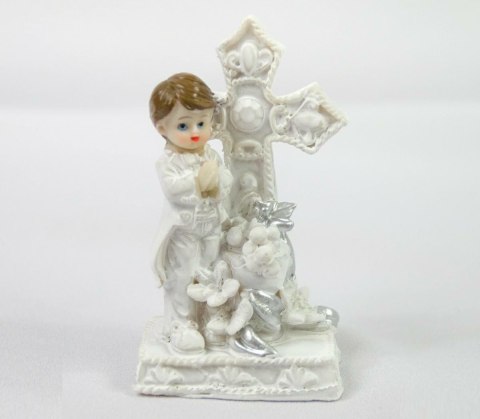 Figurka komunijna chłopiec 10 x 6,5 cm 4413 Figurka komunijna chłopiec 10 x 6,5 cm 4413
