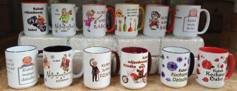 Kubek ceramiczny duży w kartoniku 450ml Babcia w6 Kubek ceramiczny duży w kartoniku 450ml Babcia w6