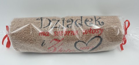 Ręcznik cukierek 50 x 100 cm Dziadek ma srebrne włosy i złote serce Ręcznik cukierek 50 x 100 cm Dziadek ma srebrne włosy i złote serce