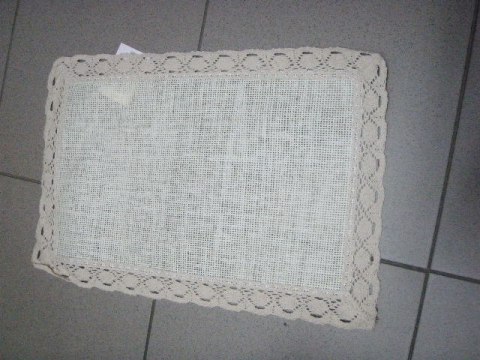 Mata stołowa 30x44 H09-154-5 Mata stołowa 30x44 H09-154-5