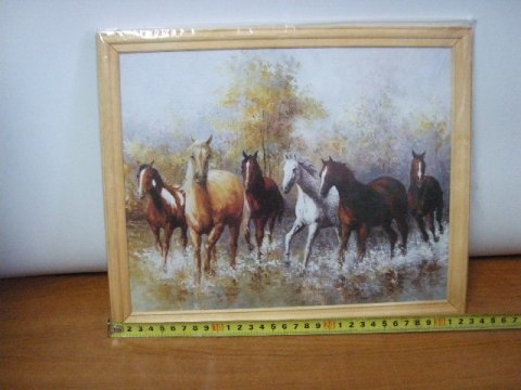 Obraz w drewnianej ramie 24 / 30 konie Obraz w drewnianej ramie 24 / 30 konie
