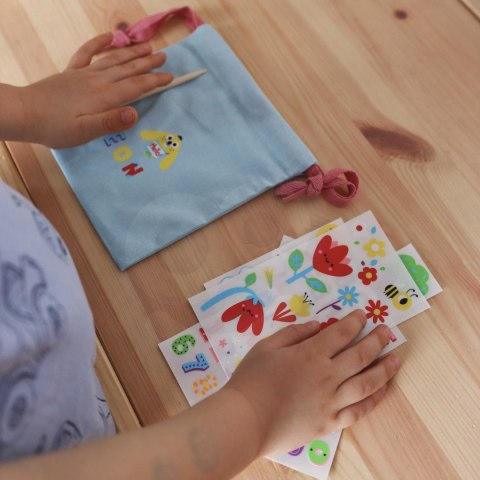 WOOPIE ART&FUN Zestaw Kreatywny Magiczna Torebka + Naklejki do Dekoracji ponad 109 szt. WOOPIE ART&FUN Zestaw Kreatywny Magiczna Torebka + Naklejki do Dekoracji ponad 109 szt.