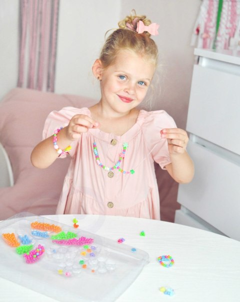 WOOPIE ART&FUN Zestaw do Robienia Biżuterii Bransoletek Wisiorków Pierścionków Kolczyków z Motylkami WOOPIE ART&FUN Zestaw do Robienia Biżuterii Bransoletek Wisiorków Pierścionków Kolczyków z Motylkami