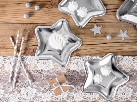 Talerzyki Gwiazdka, srebrny, 18cm (1 op. / 6 szt.) Partydeco Talerzyki Gwiazdka, srebrny, 18cm (1 op. / 6 szt.) Partydeco