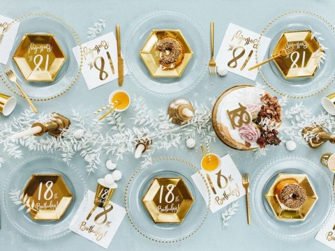 Świeczka urodzinowa liczba 18 urodziny, złota, 7.5cm Partydeco Świeczka urodzinowa liczba 18 urodziny, złota, 7.5cm Partydeco