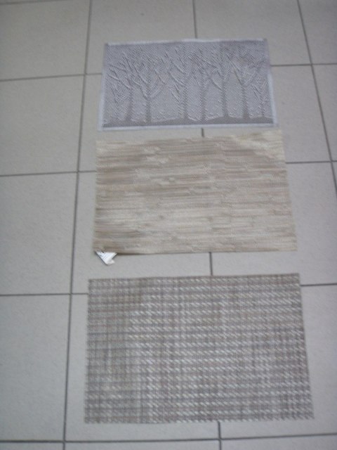 Mata 12szt stołowa 30x45 dekoracyjna Mata 12szt stołowa 30x45 dekoracyjna