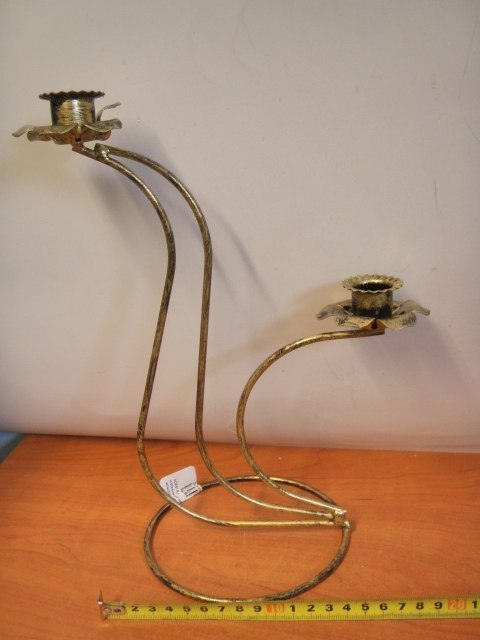 Świecznik metalowy na 2 świeczki SW164 Świecznik metalowy na 2 świeczki SW164